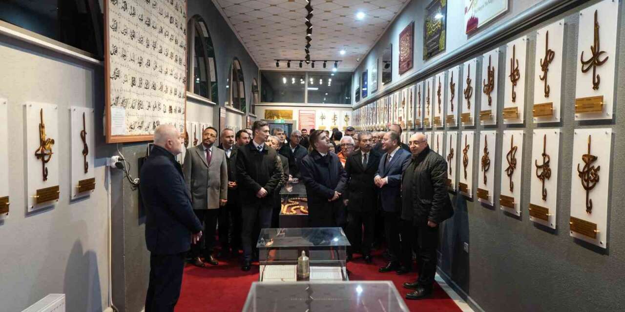 kirikkkale’de-herkes-kutsal-emanetlere-akin-etti