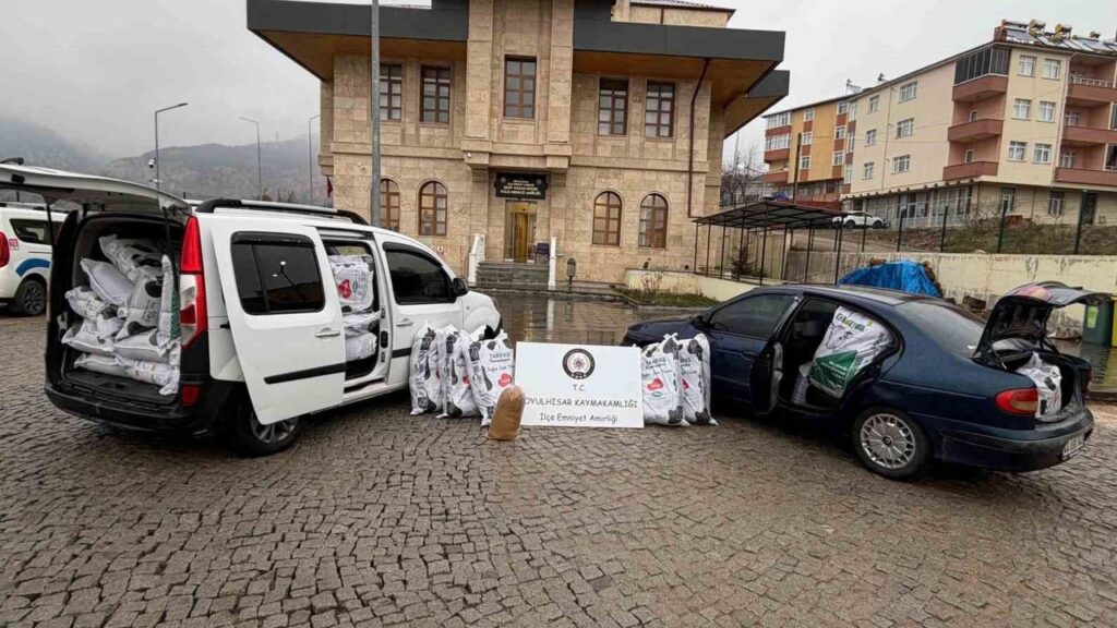 sivas’ta-1-ton-9-kilogram-tutun-ele-gecirildi