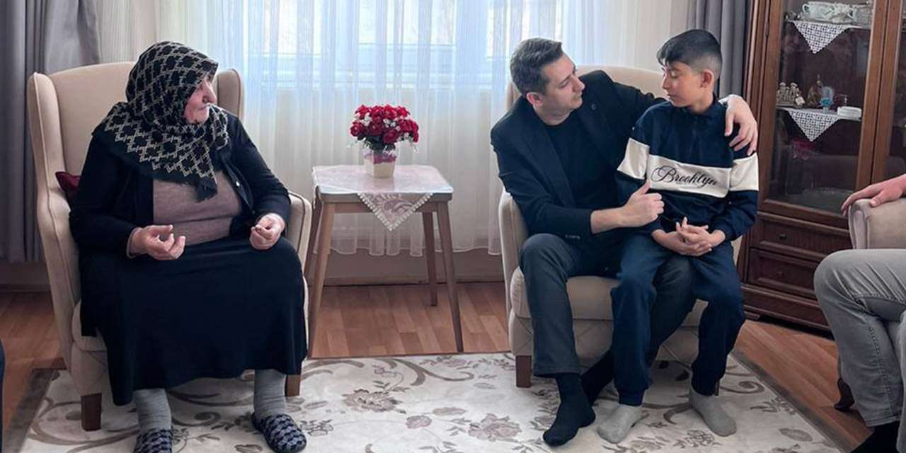 keskin-protokolu-sehit-annesinin-dizinin-dibinde