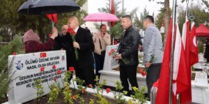 Kırıkkale’nin kalbi bayram arefesinde şehitlikte attı: Dualar göğe yükseldi!