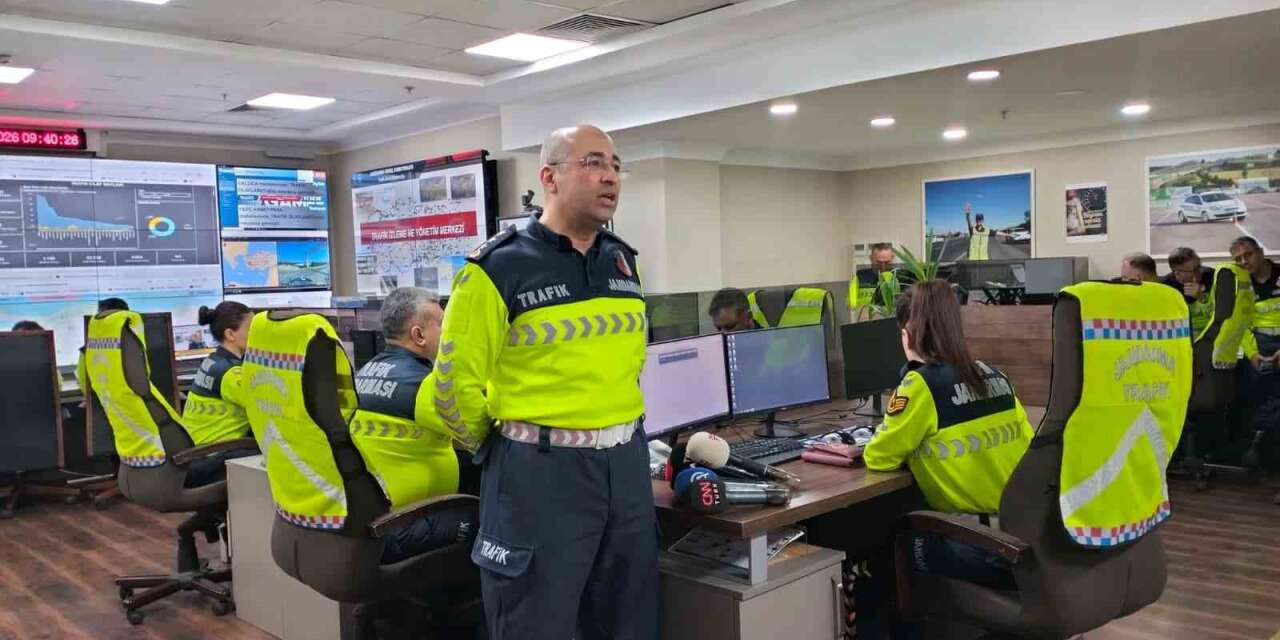 ankara’da-jandarmadan-bayram-oncesi-helikopterli-trafik-denetimi