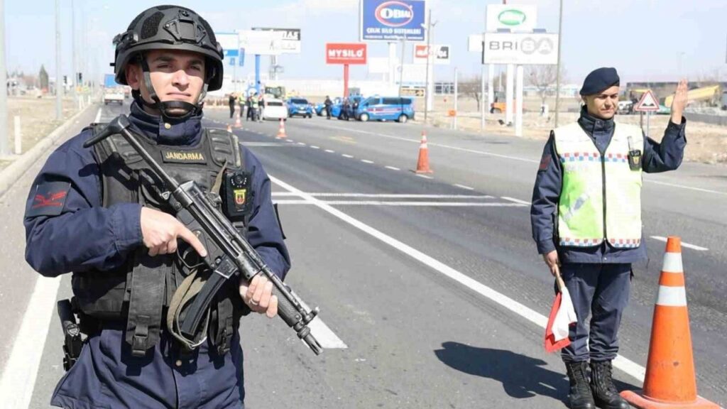 jandarma-bayram-oncesi-denetimlerini-arttirdi