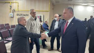 Öztürk  hastaların bayramını kutladı