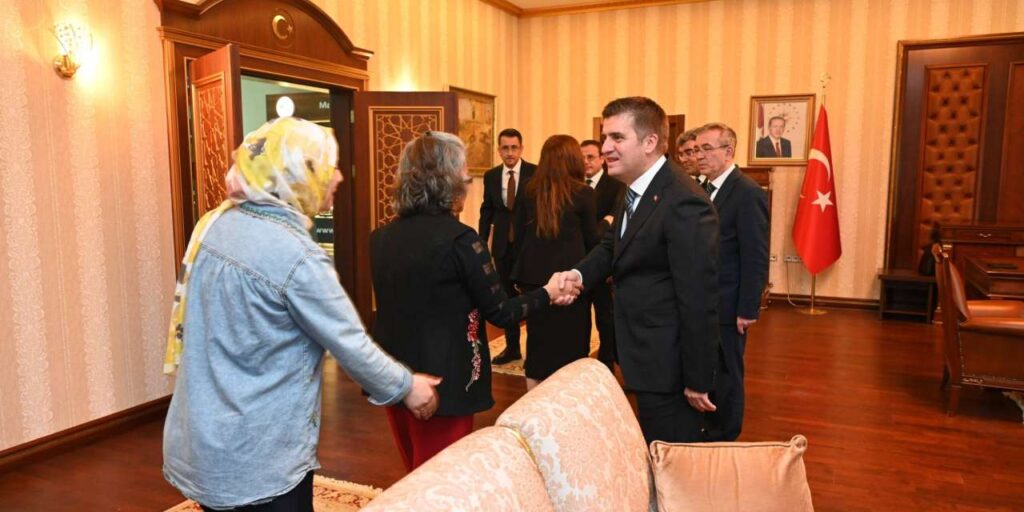 kirikkale’de-bayram-coskusu-valilikten-basladi