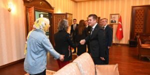Kırıkkale’de Bayram coşkusu valilikten başladı