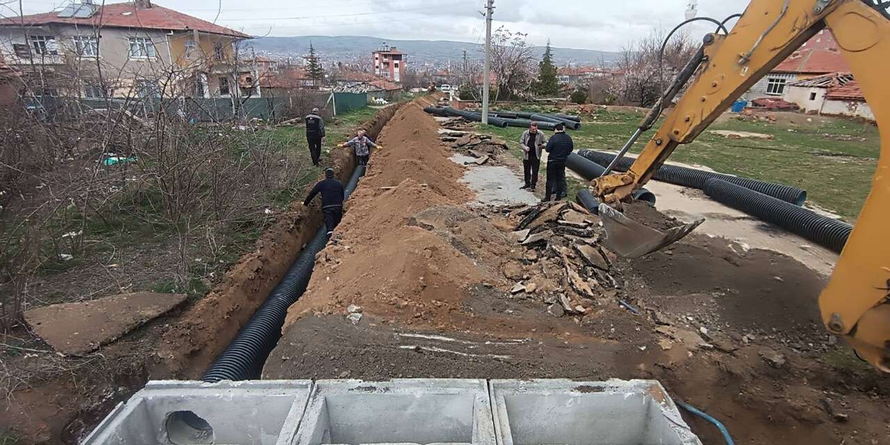 selim-ozer-mahallesi’ne-altyapi-sorununa-nester-vuruldu