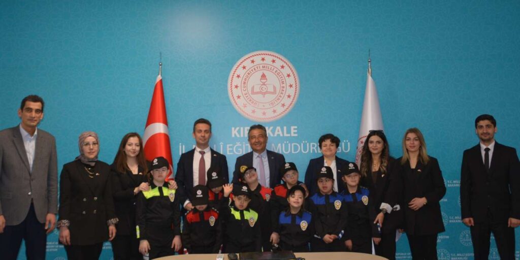 ozel-ogrenciler-makamda-agirlandi