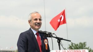 Bayramda Otoyol ve Köprülerden 12,3 Milyon Araç Geçti