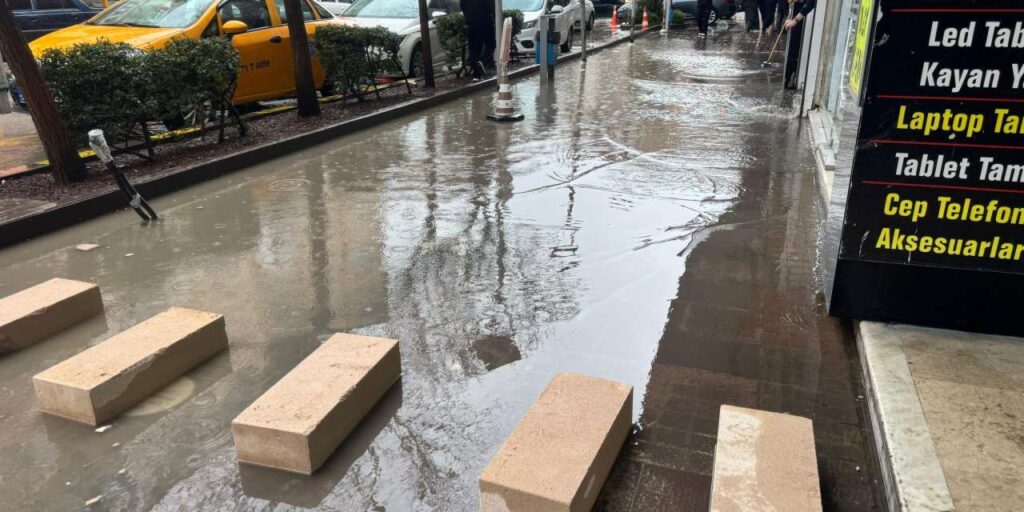 kirikkaleli’nin-cilesi-bitmiyor:-yagmur-yagdi,-hayat-durdu