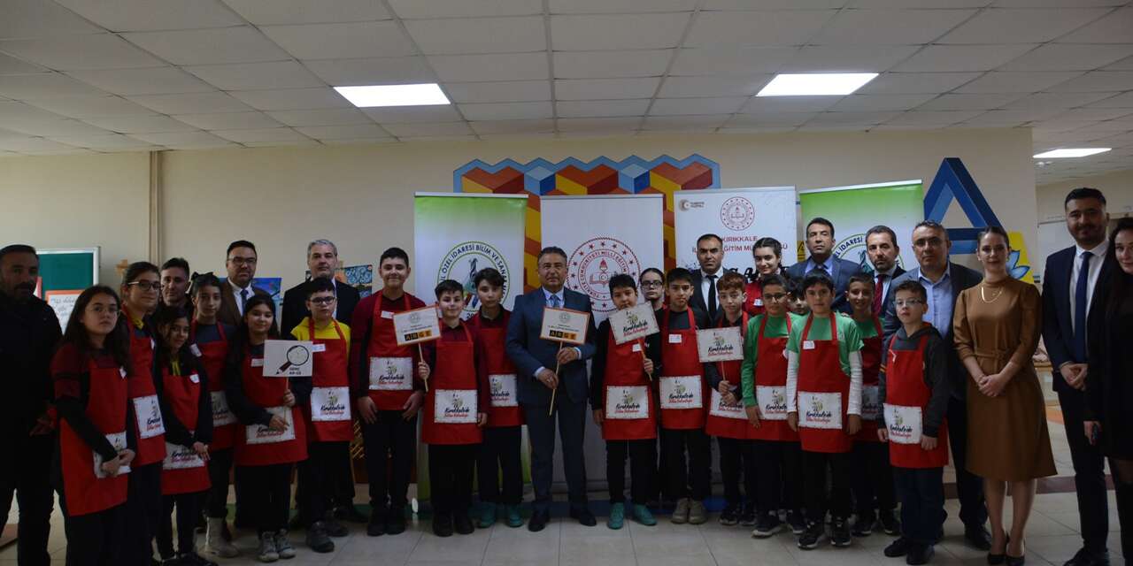 ogrencileri-heyecanlandiran-yolculuk-basladi