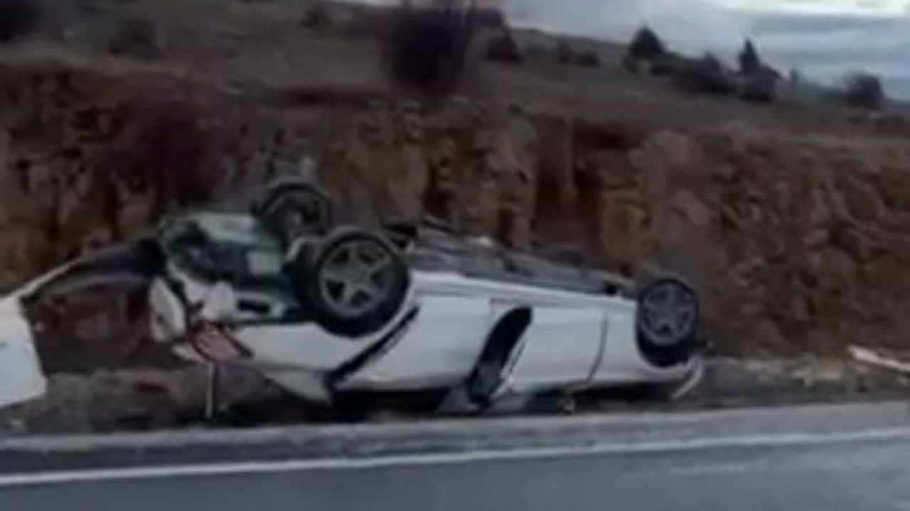 otomobil-devrildi:-4-yarali