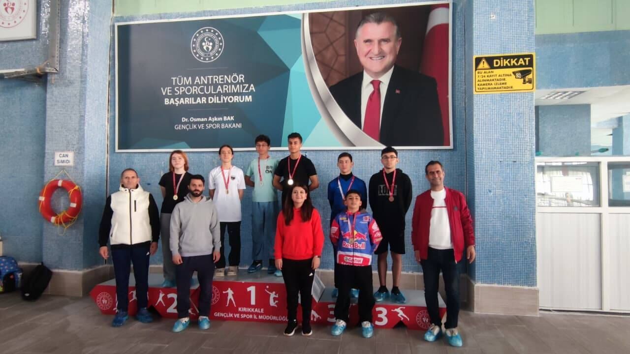 triatlon-musabakalari-olimpik-yuzme-havuzu’nda-tamamlandi