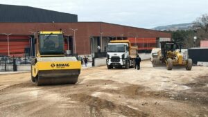 Yeni Spor Salonu Çevresinde Yol Çalışması Yapıldı