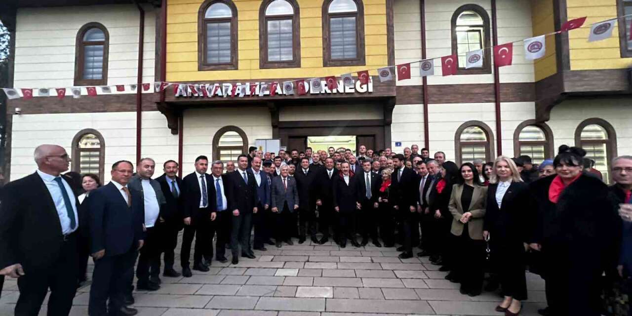 ankaralilar-geleneksel-bayramlasma-bulusmasinda-bir-araya-geldi