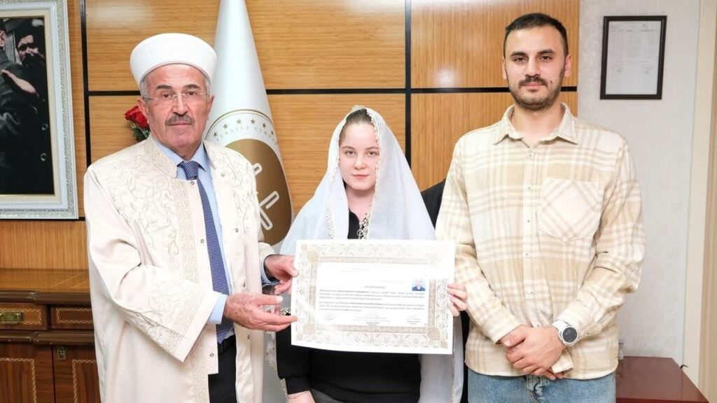 rus-gelin-kirsehir’de-musluman-oldu