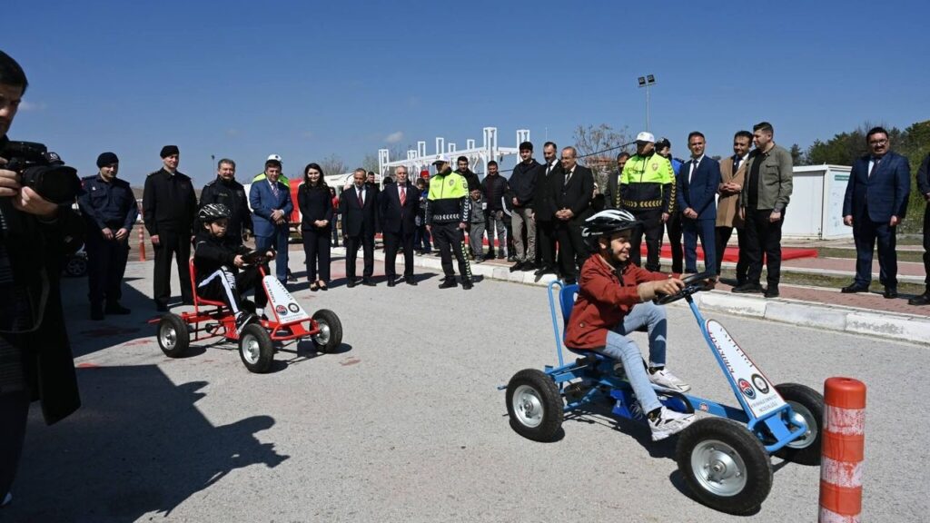 bahsili’da-miniklere-trafik-egitimi
