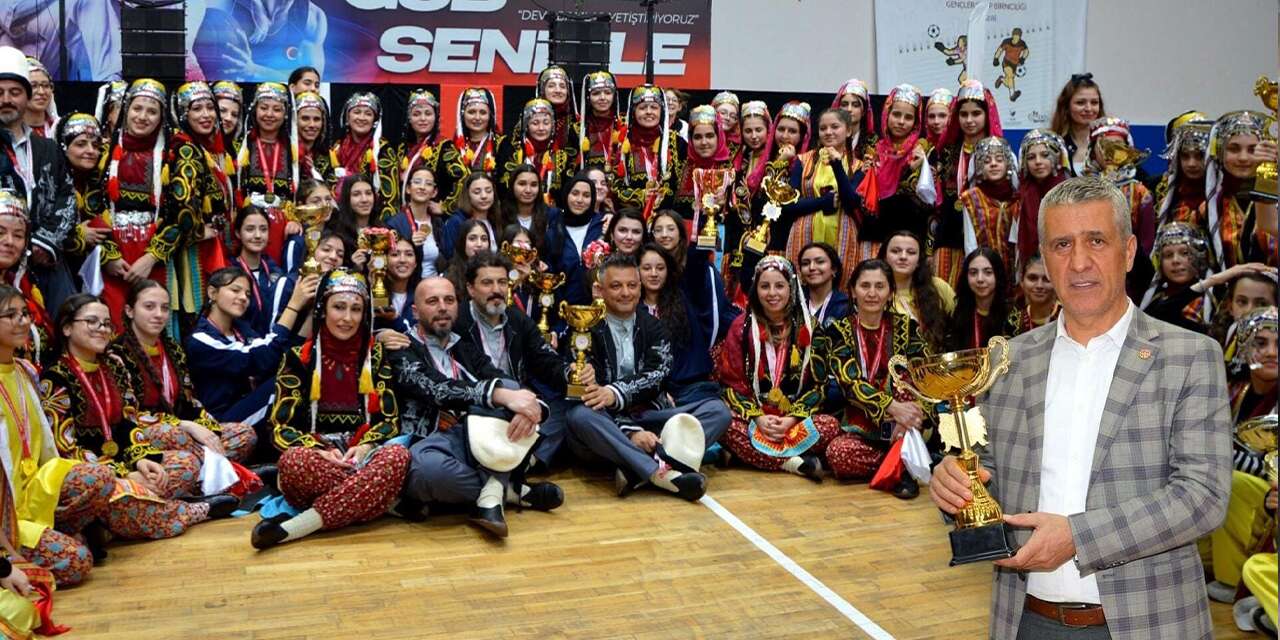 ogretmen-ogretmenlere-ders-verdi