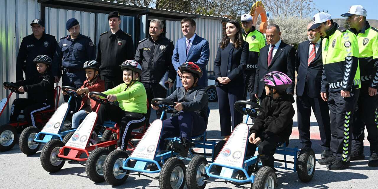 bahsili’da-miniklere-trafik-bilinci-asilaniyor