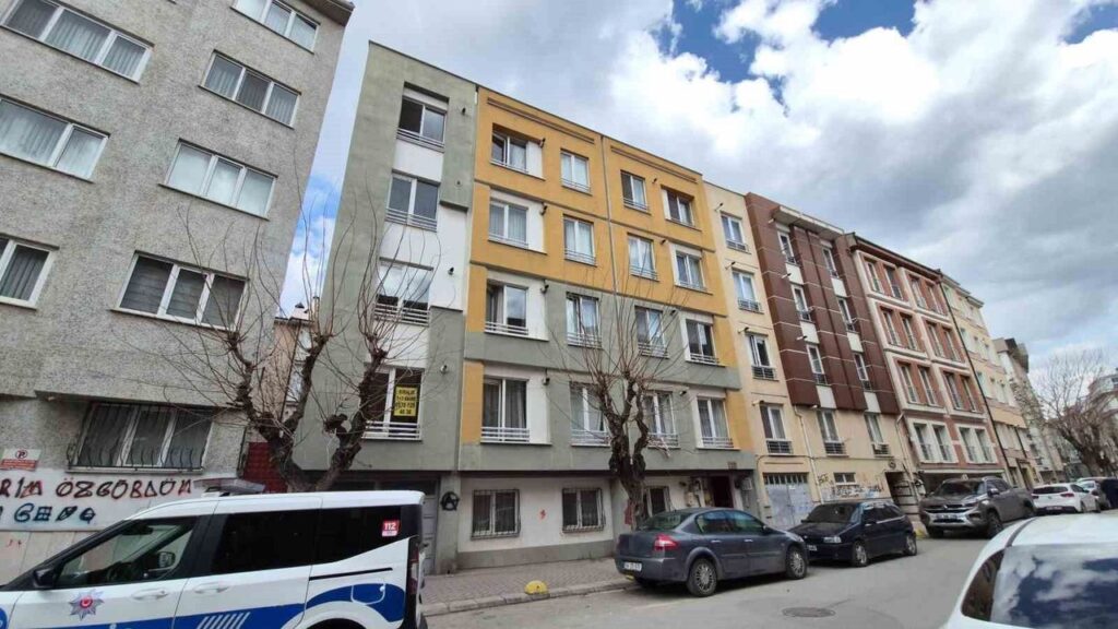 eskisehir’de-4’uncu-kattan-dusen-ogrenci-agir-yaralandi