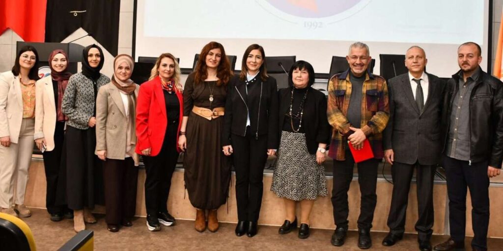 umut-ve-uyumu-birlikte-insa-etmek-paneli