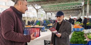 CHP emekli için kurtuluş reçetesini semt pazarında anlattı