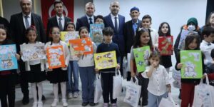 en-cok-okuyanlar-odulle-onurlandirildi