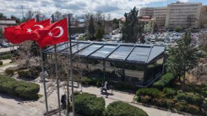 cumhuriyet-meydani’nda-yeni-tesis-geliyor