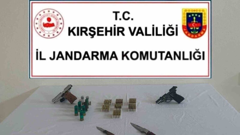 jandarmadan-ruhsatsiz-silah-operasyonu