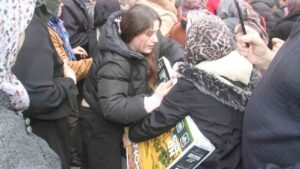 ucuz-televizyon-izdihami