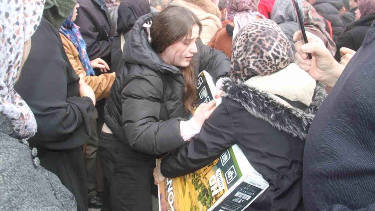 ucuz-televizyon-izdihami