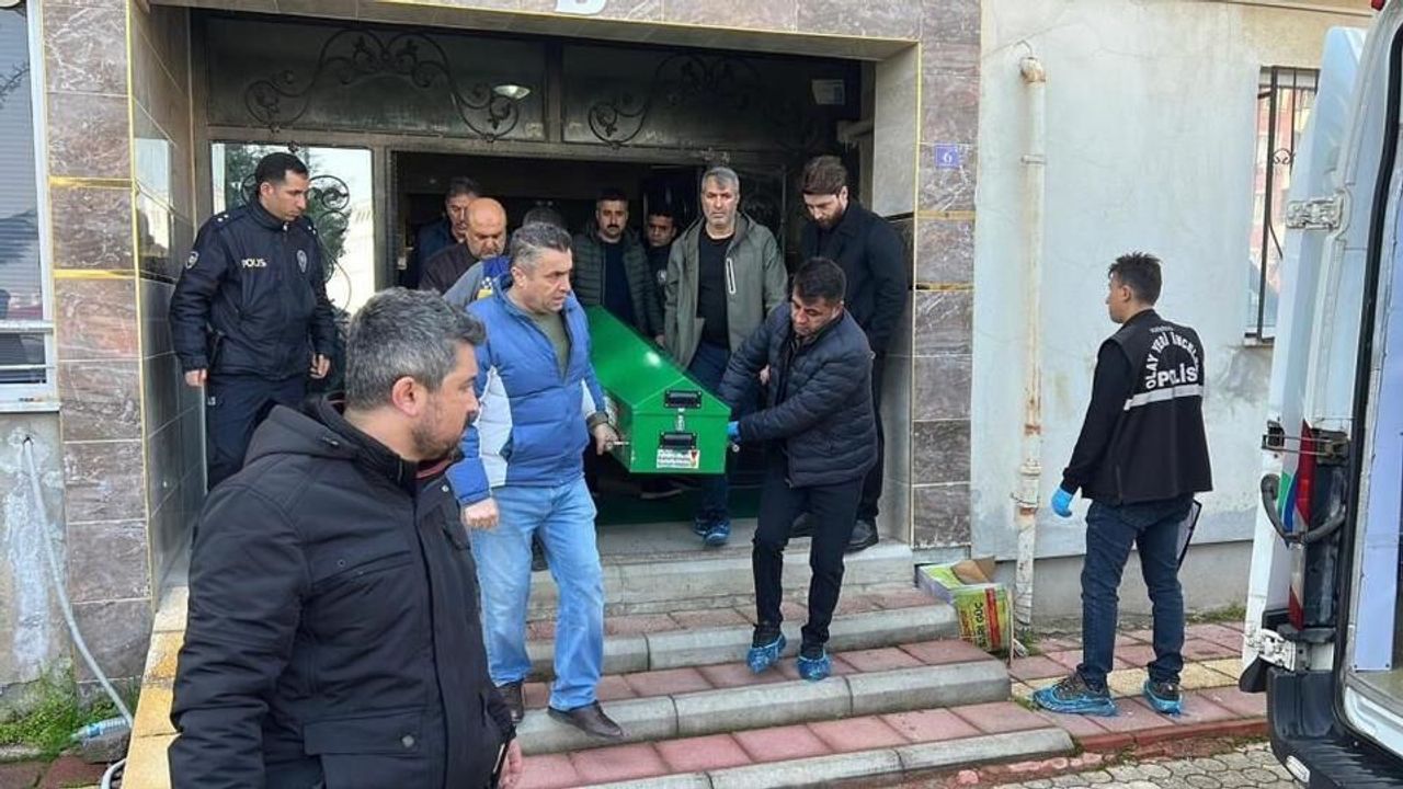 madde-bagimlisi-genc-babasini-bicaklayarak-oldurdu