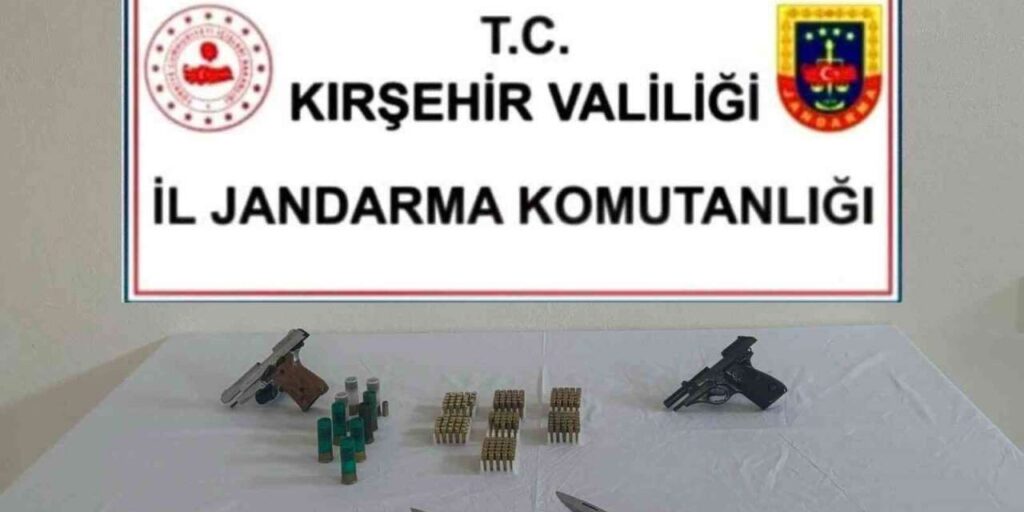 jandarmadan-ruhsatsiz-silah-operasyonu