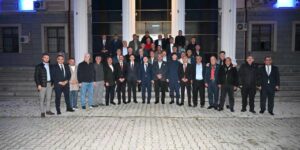 kirikkale-valisi-sariibrahim-delice’de-muhtarlarla-bulustu:-“sizler-devletin-gonul-koprususunuz”