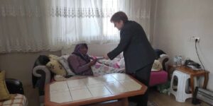 kirikkale-belediyesi’nden-gonullere-dokunan-ziyaret:-destek-karti-kapisina-kadar-gitti