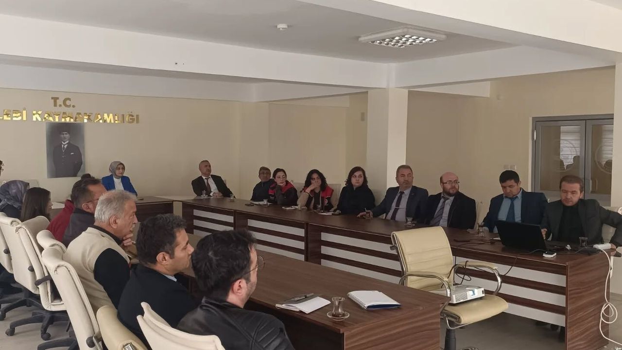 celebi’de-hukuki-bilgilendirme-yapildi