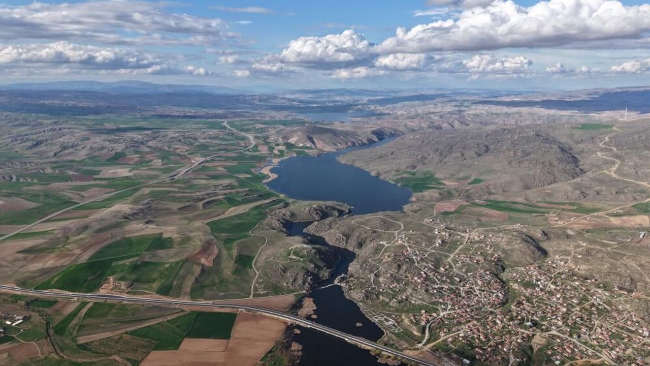 baraj-doldu,-tarim-arazileri-suya-doydu:-ciftci-verimli-sezon-bekliyor