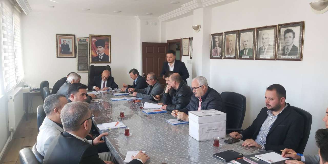 kadim-ilce-keskin’de-hizmet-bayragi-yeni-isimlerde:-encumen-ve-divan-yenilendi!