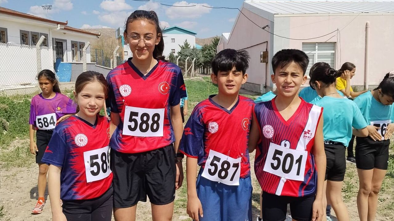 kirikkale-ekibi-kros-yarislarinda-yari-finale-yukseldi