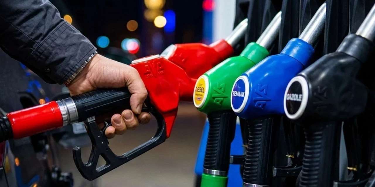 akaryakitta-devrim-gibi-indirim:-motorin-ve-benzinde-tabelalar-sil-bastan!