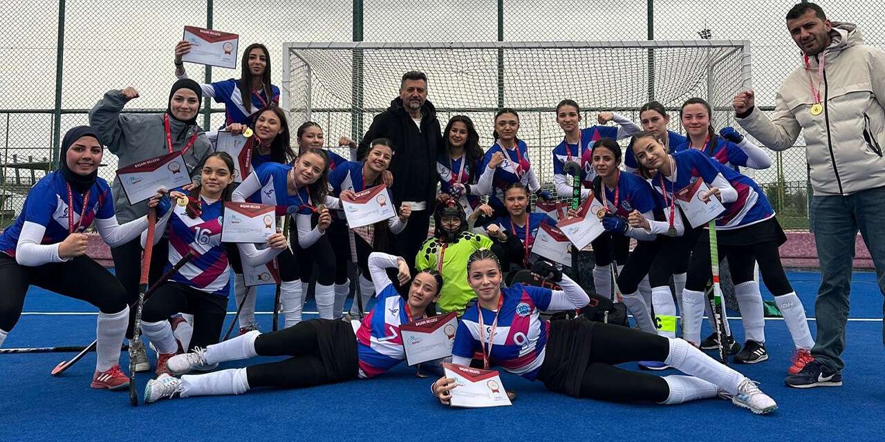 kirikkaleli-genc-hokeyciler-konya’da-zirveye-cikti