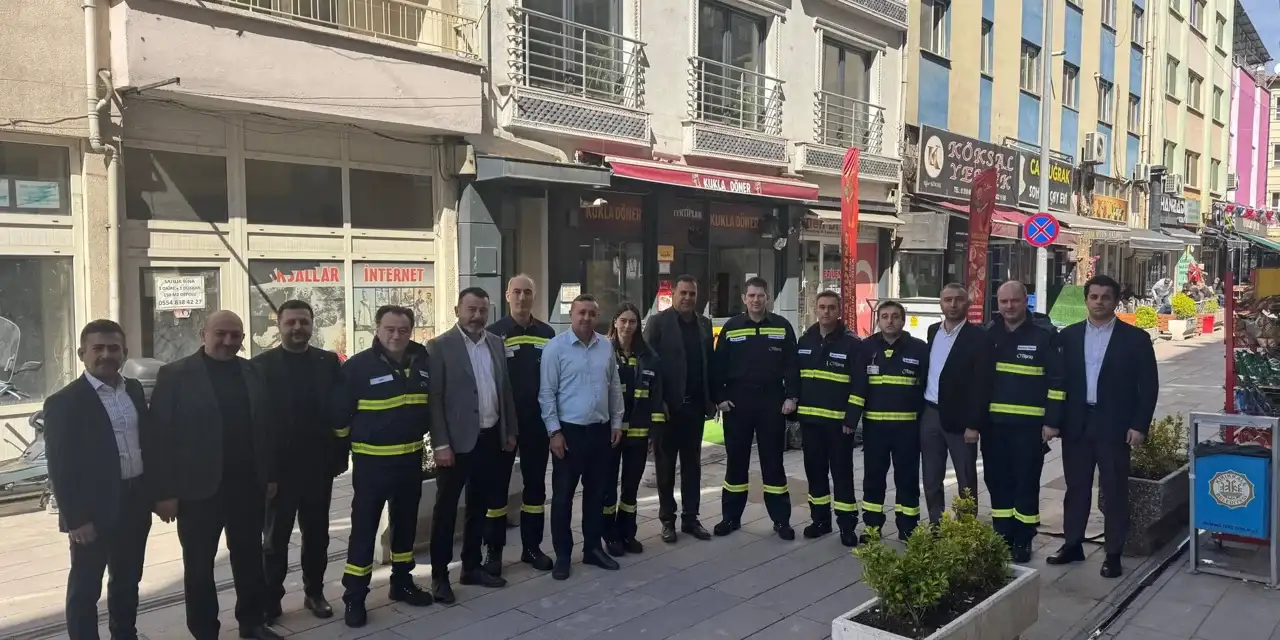 kirikkale’de-kritik-bulusma:-koc-holding-ve-tupras-yoneticileri-petrol-is’te