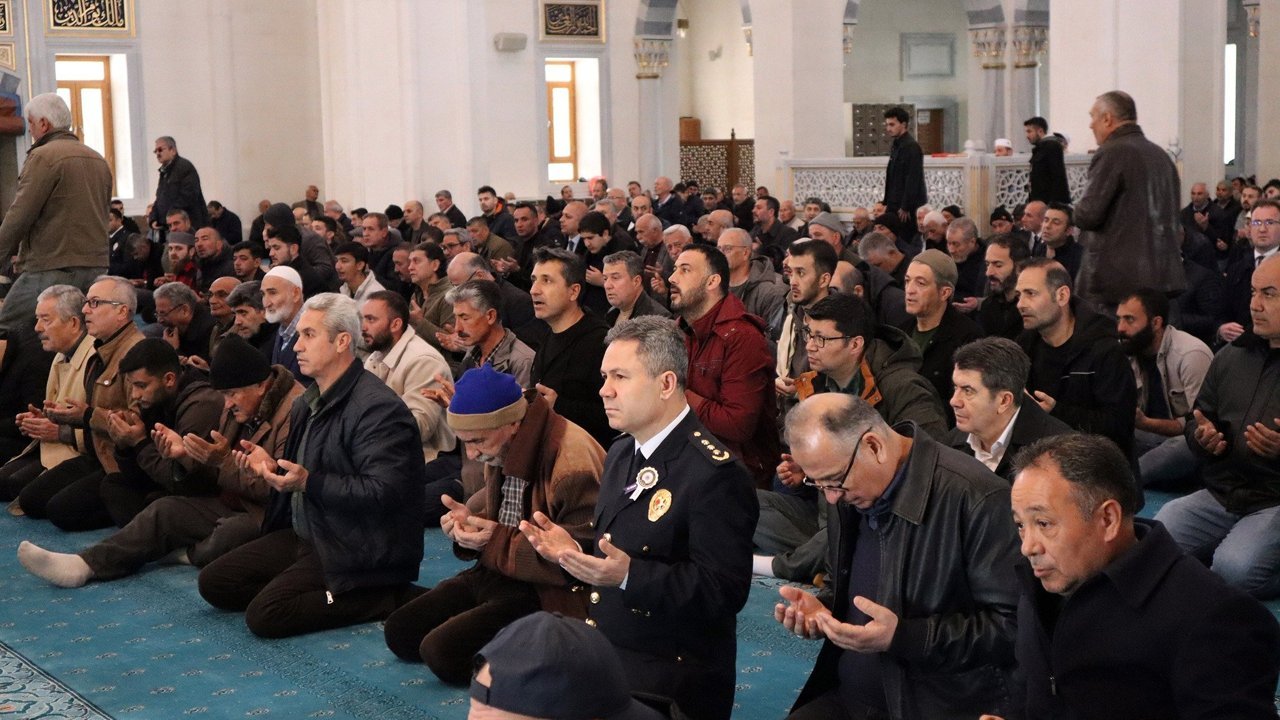 polis-haftasi’nda-dualar-yukseldi