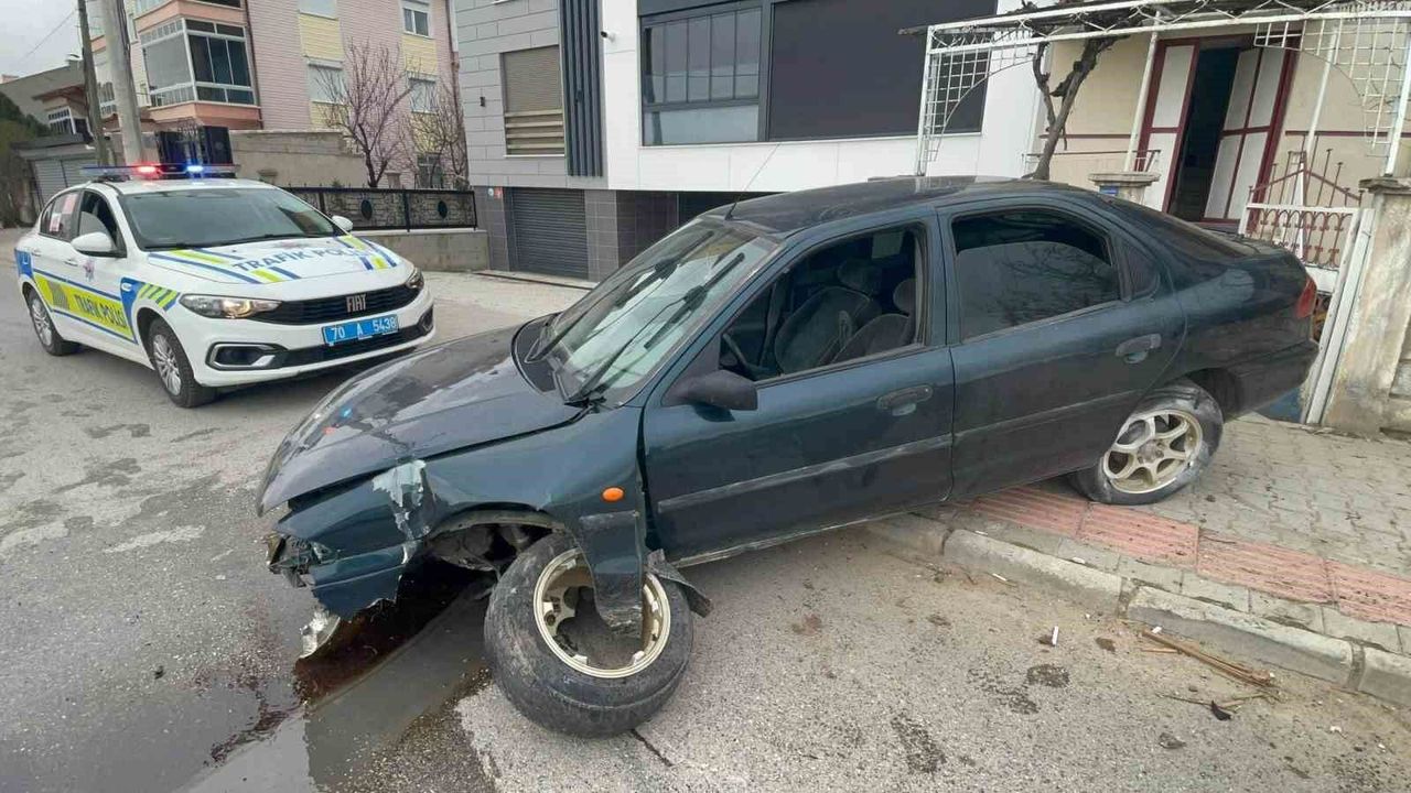 kontrolden-cikan-otomobil-kaldirima-cikti