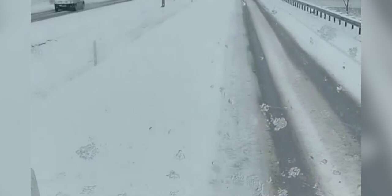 yozgat’ta-karayollari-ekipleri-kar-mesaisinde