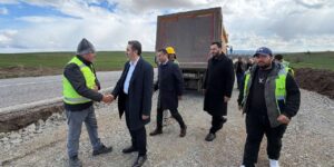 milletvekili-mustafa-kaplan-baliseyh’te:-kulaksiz-koyu-yolu-mercek-altinda