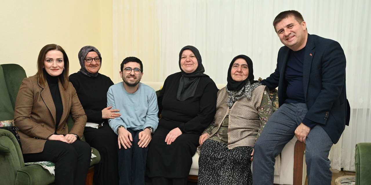 vali-sariibrahim-kapi-kapi-dolasiyor:-kirikkale’de-devletin-gulumseyen-yuzu