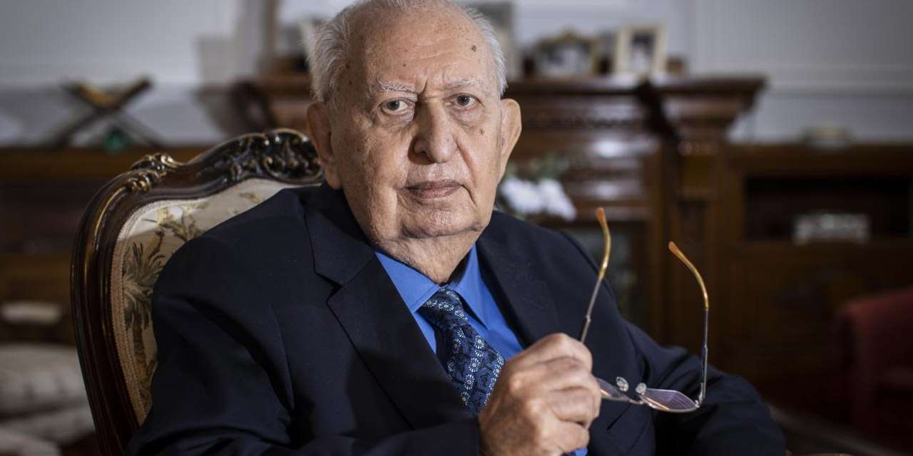 tbmm-eski-baskani-cindoruk-92yasinda-hayatini-kaybetti