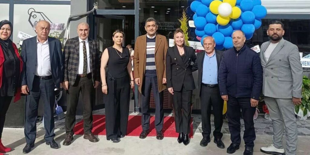 seven-gayrimenkul-yenilenen-yuzuyle-acildi