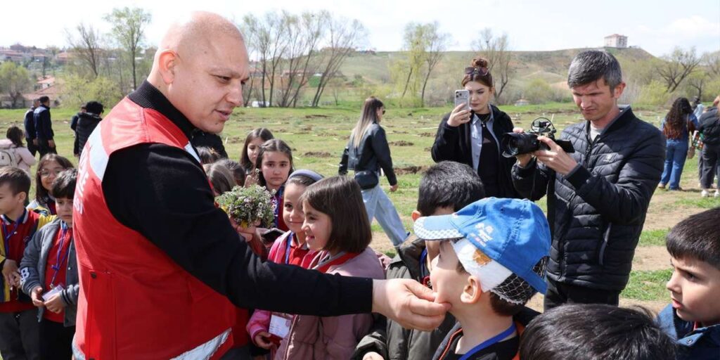 kirikkale’de-yesil-seferberlik!-binlerce-fidan-dikildi