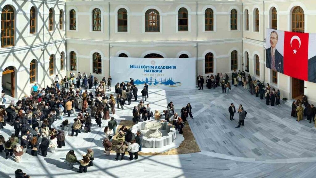 milli-egitim-akademisi,-bakan-tekin’in-verdigi-ilk-dersle-kapilarini-acti